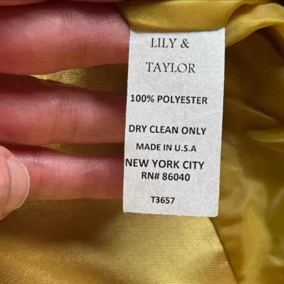 Lilly&Taylor 2 Piece Skirt and Jacket Size Women 22 Gold - Picture 6 of 8
